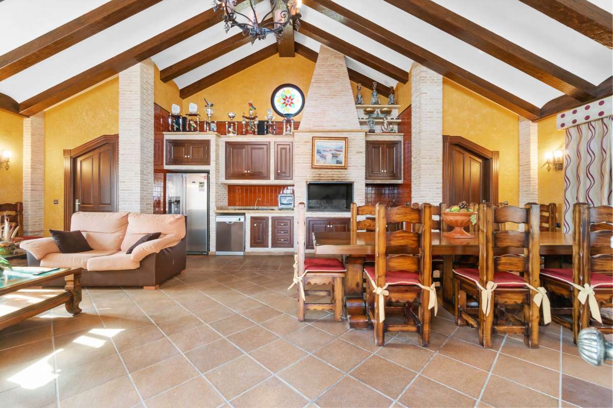 Terrace in villa for sale in Molins