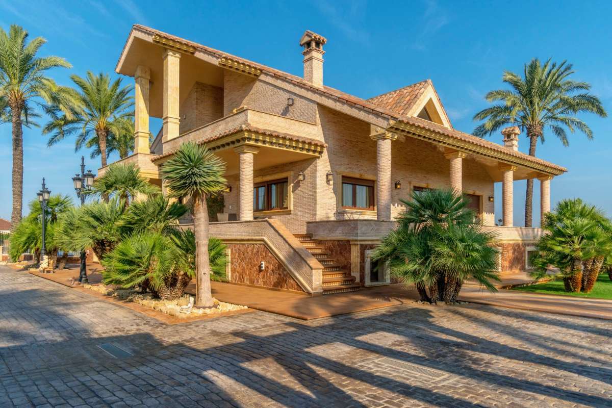 Dining area in villa for sale in Molins