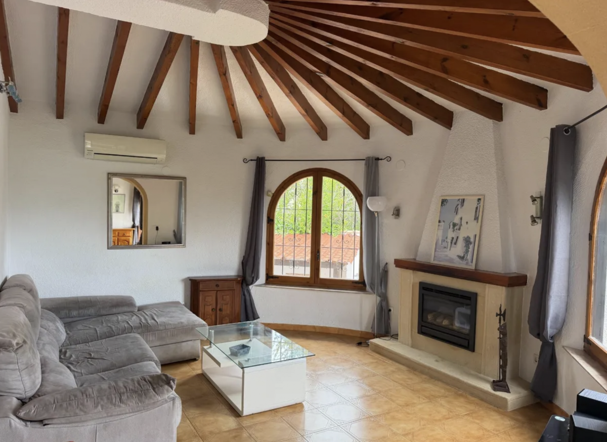 Living room in villa for sale in Balcon al Mar