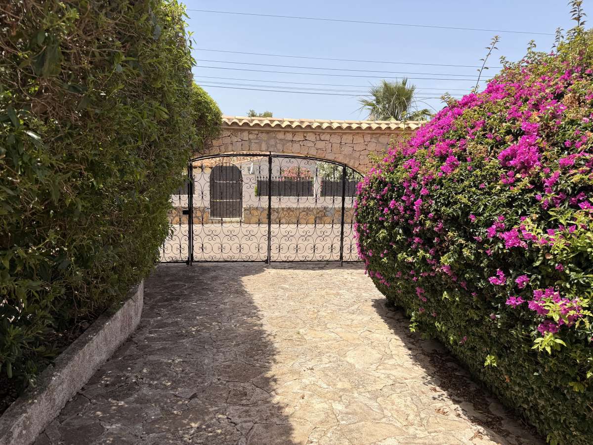 Kitchen in villa for sale in Balcon al Mar
