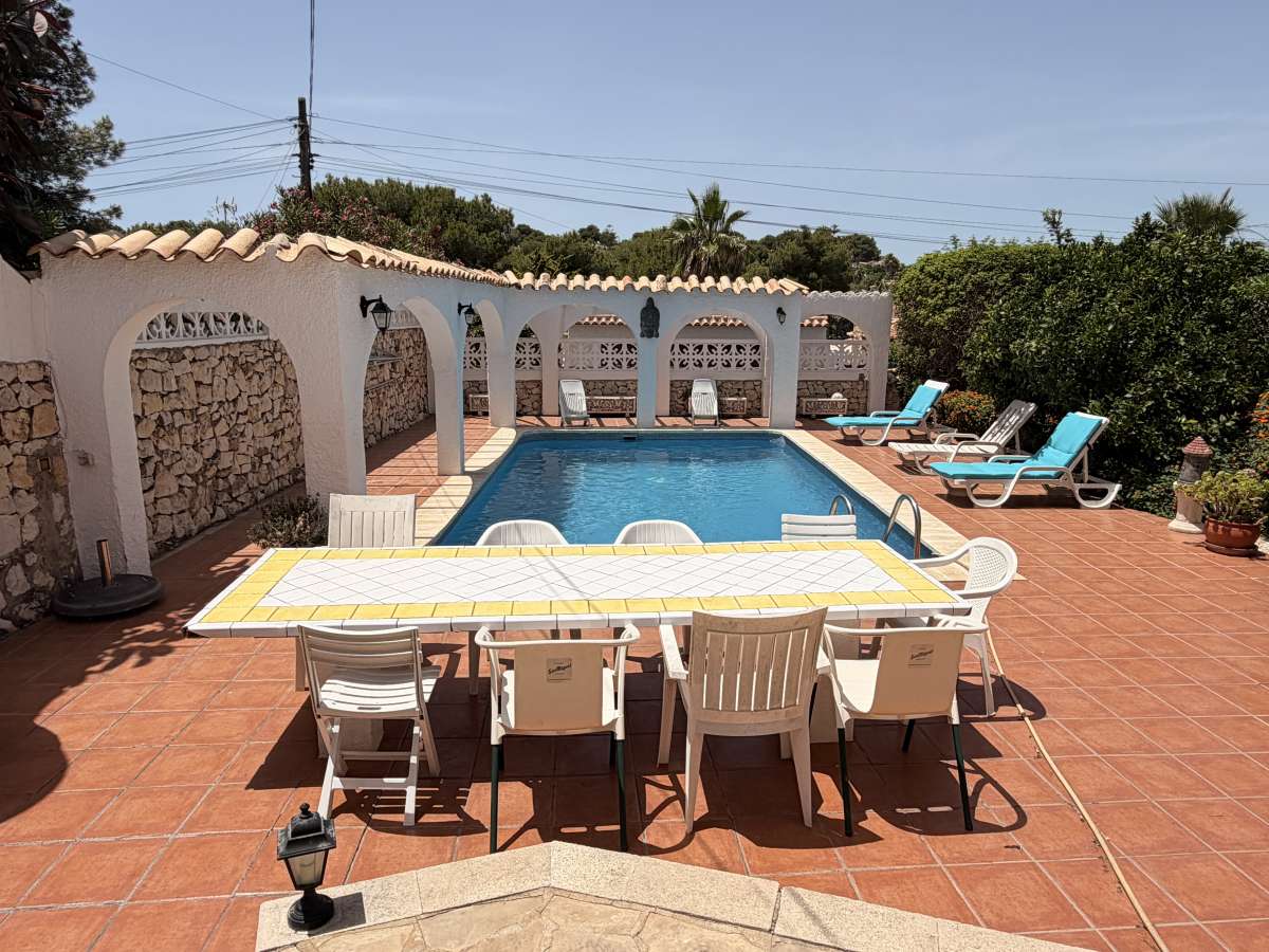 Garden in villa for sale in Balcon al Mar