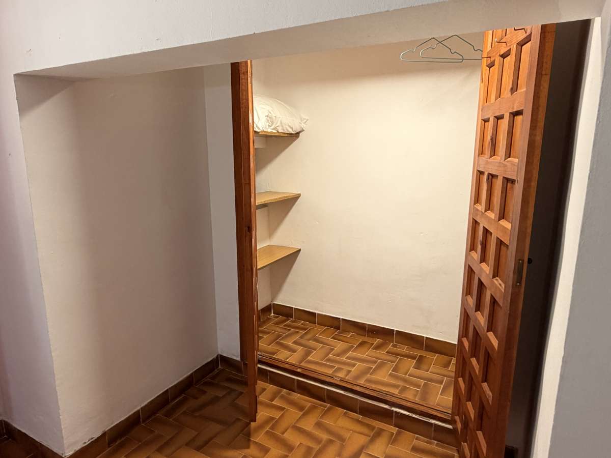 Bedroom in villa for sale in Balcon al Mar