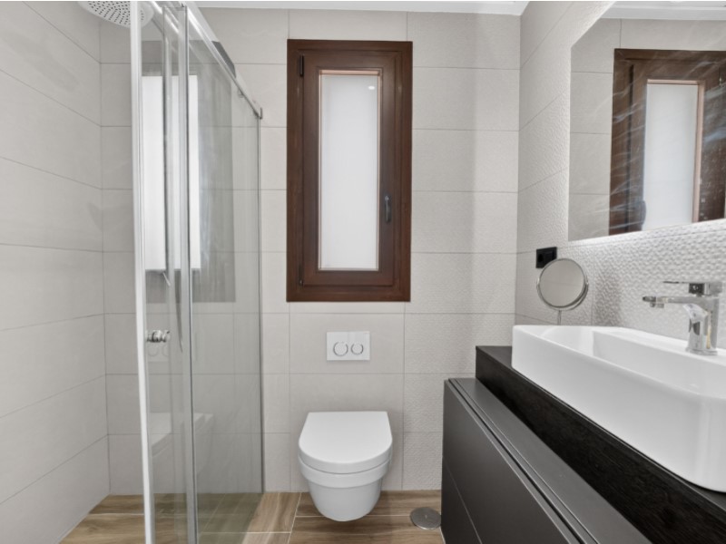 Master bedroom in villa for sale in Torrevieja