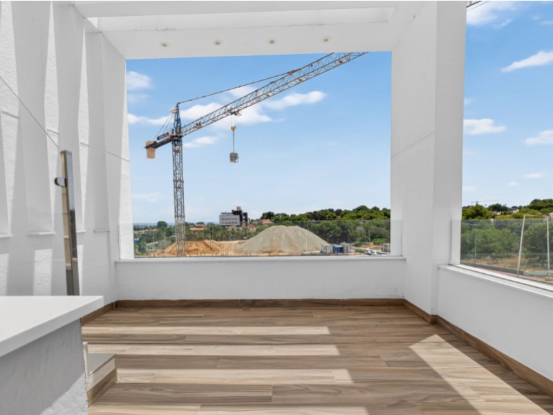 Terrace in villa for sale in Torrevieja