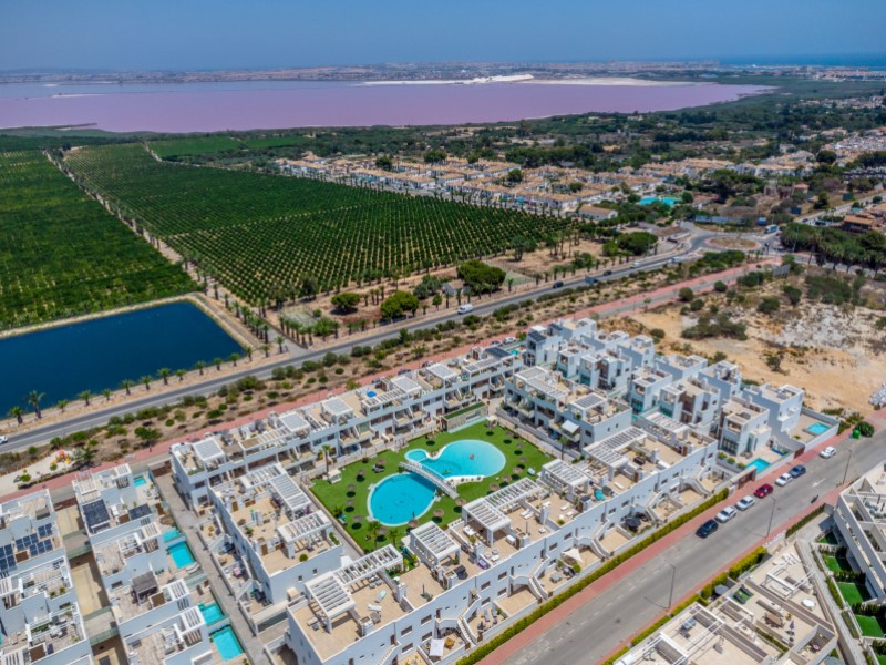 Garden in villa for sale in Torrevieja