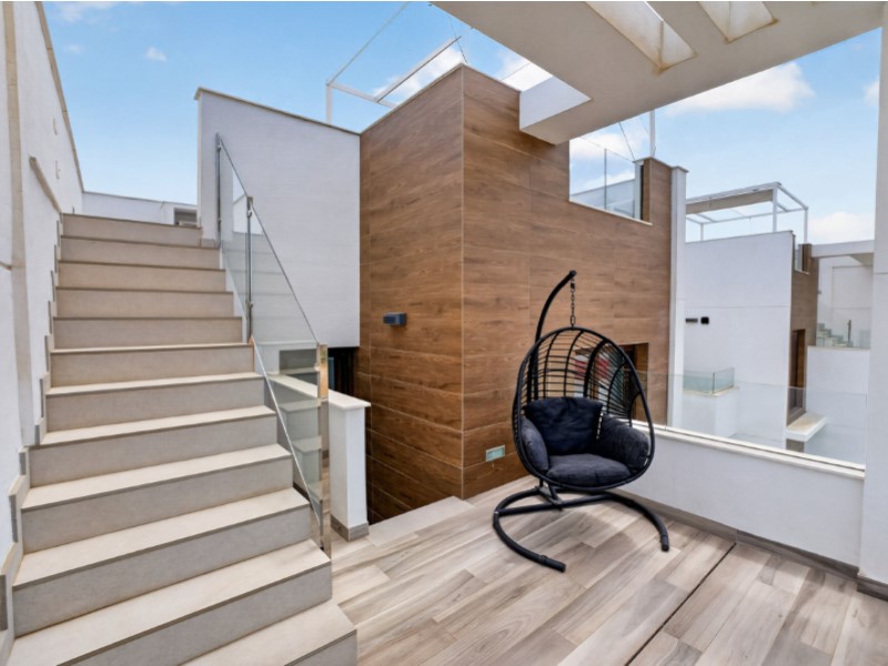 Garden in villa for sale in Torrevieja