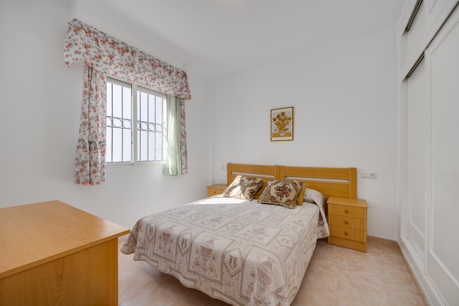 Master bedroom in bungalow for sale in Torrevieja