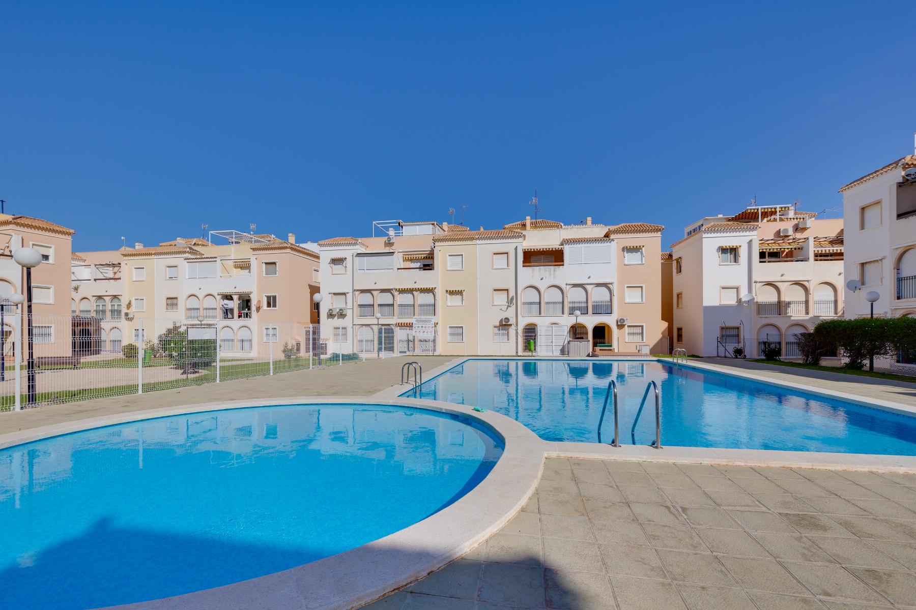 Exterior view in bungalow for sale in Torrevieja