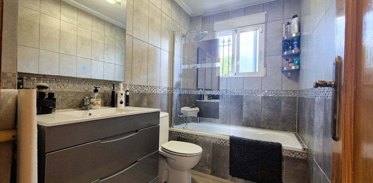 Kitchen in villa for sale in Villamartin
