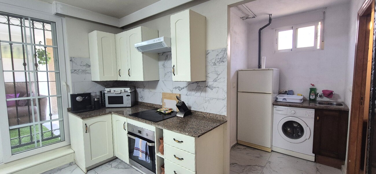 Garden in villa for sale in Villamartin
