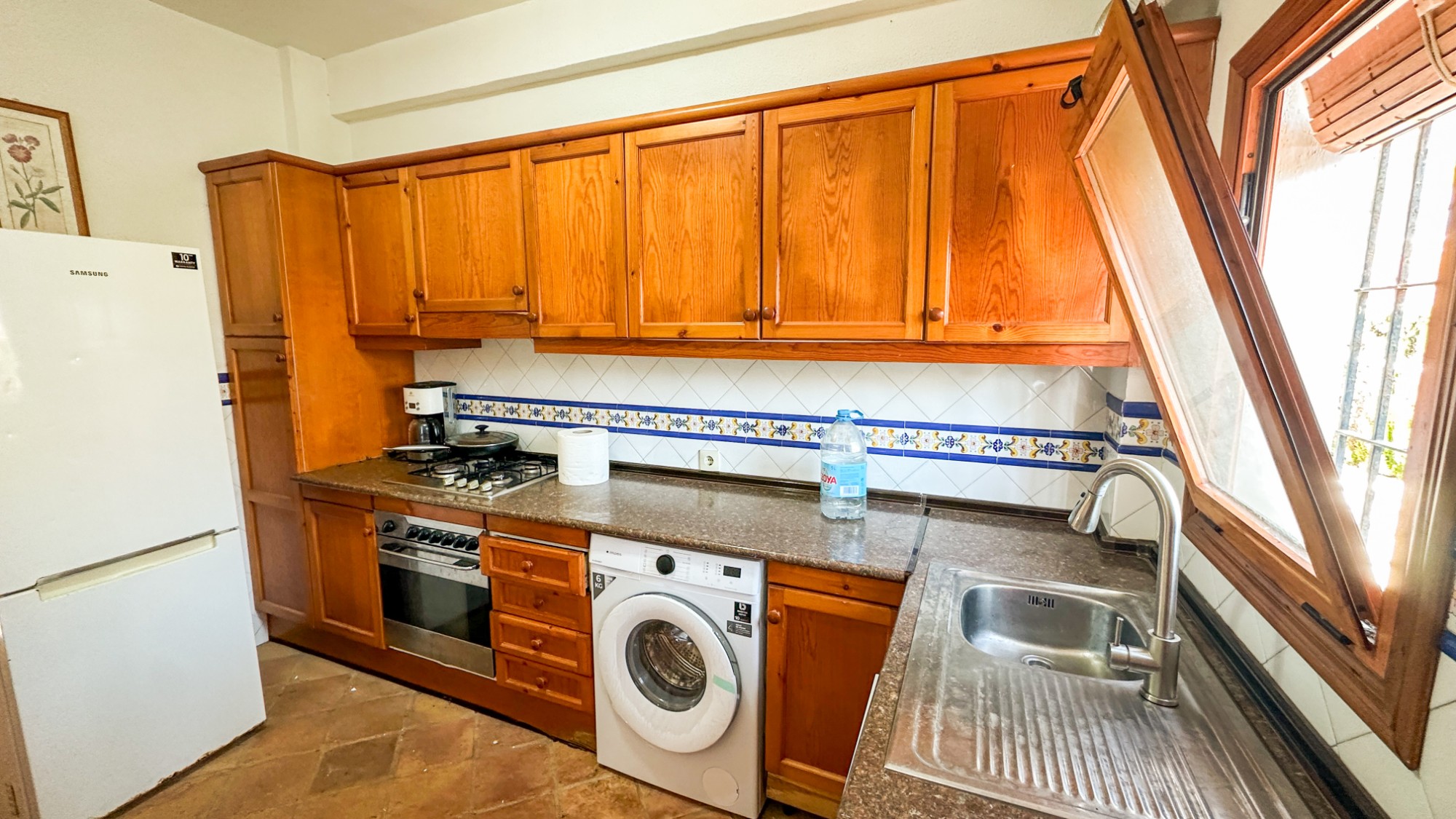 Kitchen in villa for sale in Cabo Roig