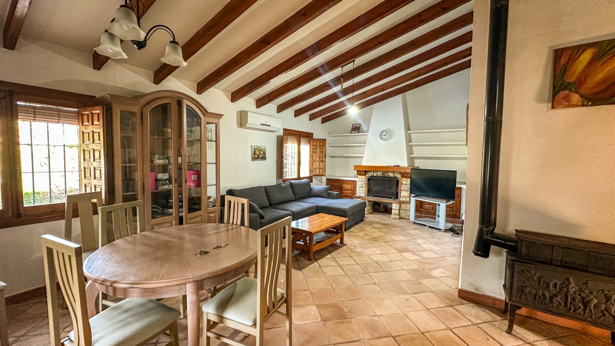 Dining area in villa for sale in Cabo Roig