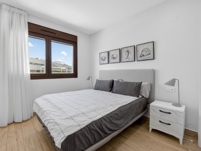 Master bedroom in penthouse for sale in Torrevieja