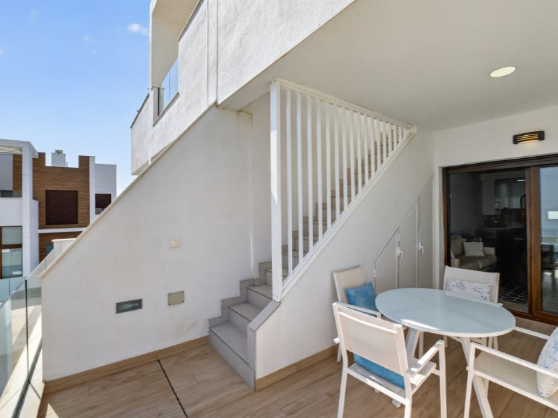 Dining area in penthouse for sale in Torrevieja