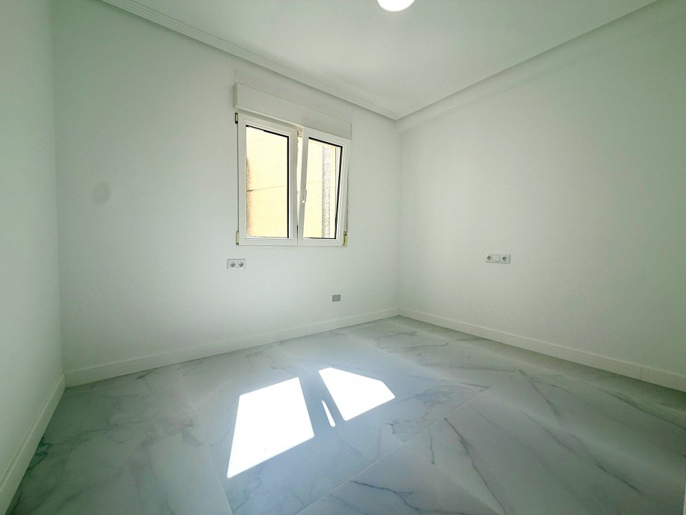 Master bedroom in penthouse for sale in Orihuela Costa