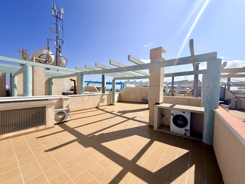 Dining area in penthouse for sale in Orihuela Costa