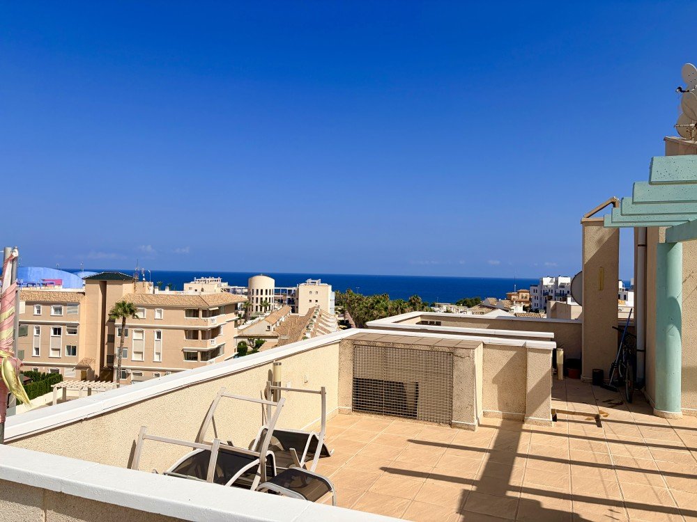 Bedroom in penthouse for sale in Orihuela Costa