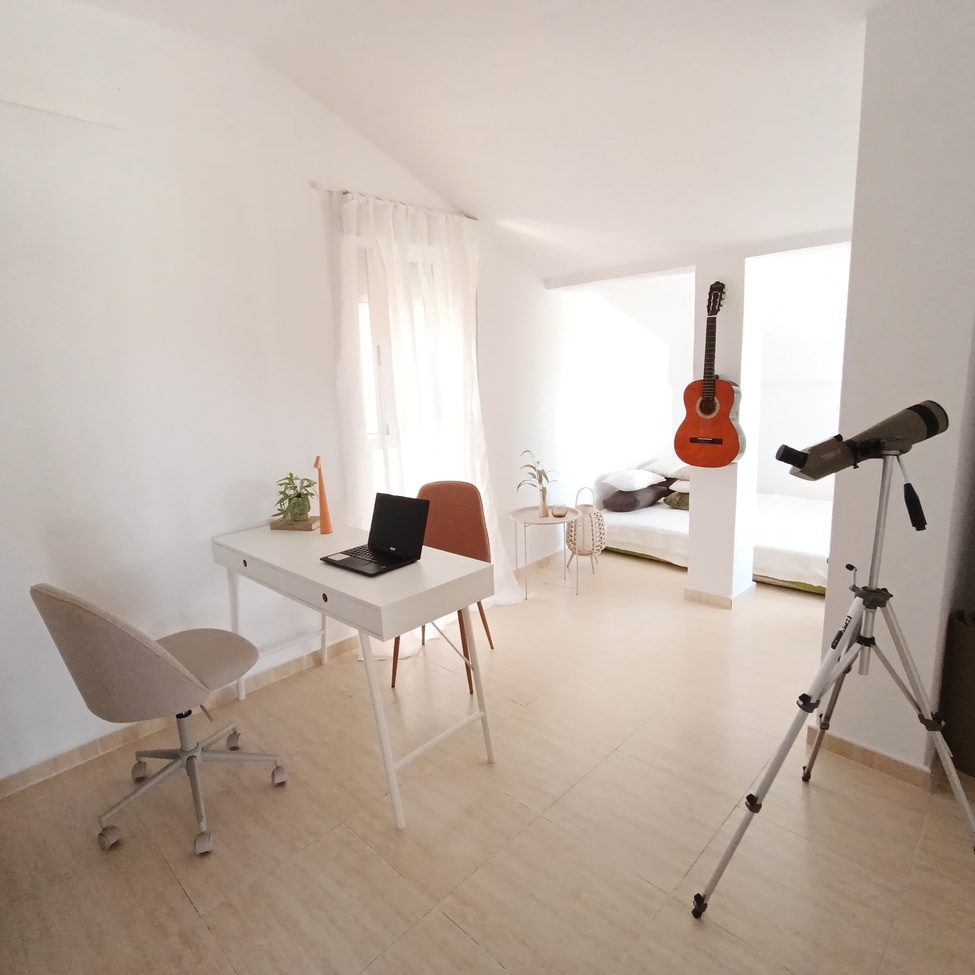 Master bedroom in apartment for sale in Sucina