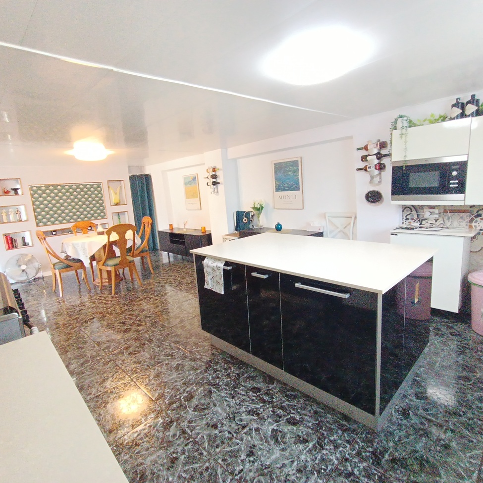 Master bedroom in villa for sale in Canadas De San Pedro