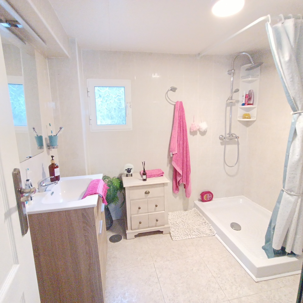 Kitchen in villa for sale in Canadas De San Pedro