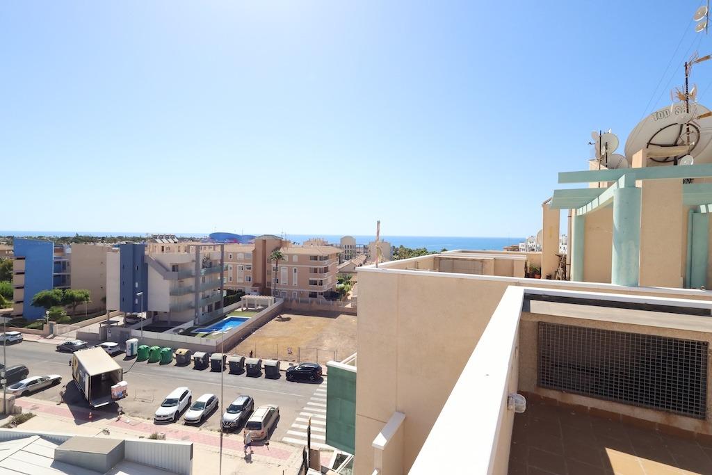 Bathroom in penthouse for sale in Orihuela Costa