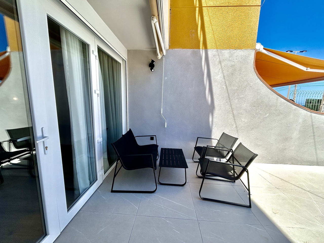 Bedroom in apartment for sale in Torrevieja