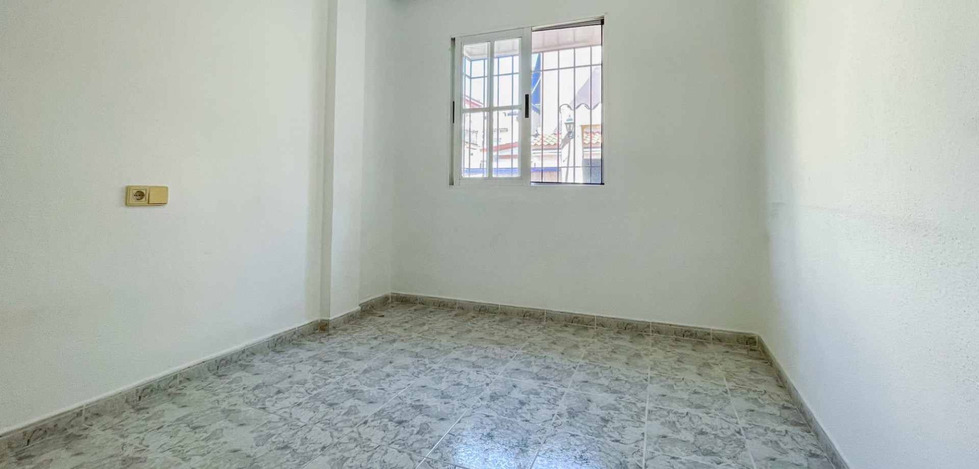 Kitchen in bungalow for sale in Orihuela Costa