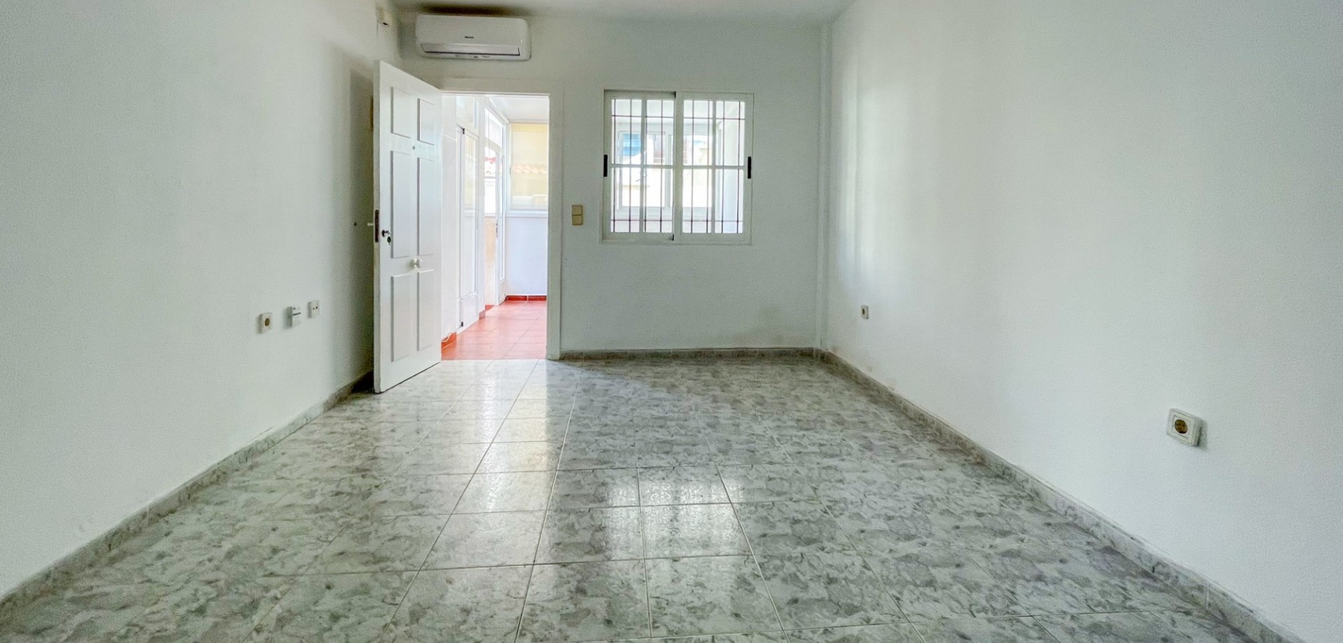 Charmerende Bungalow i Playa Flamenca