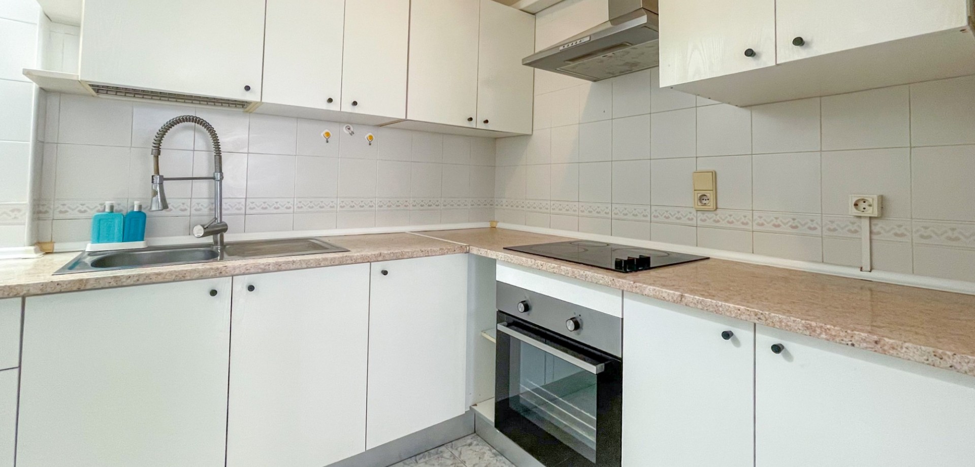 Bedroom in bungalow for sale in Orihuela Costa