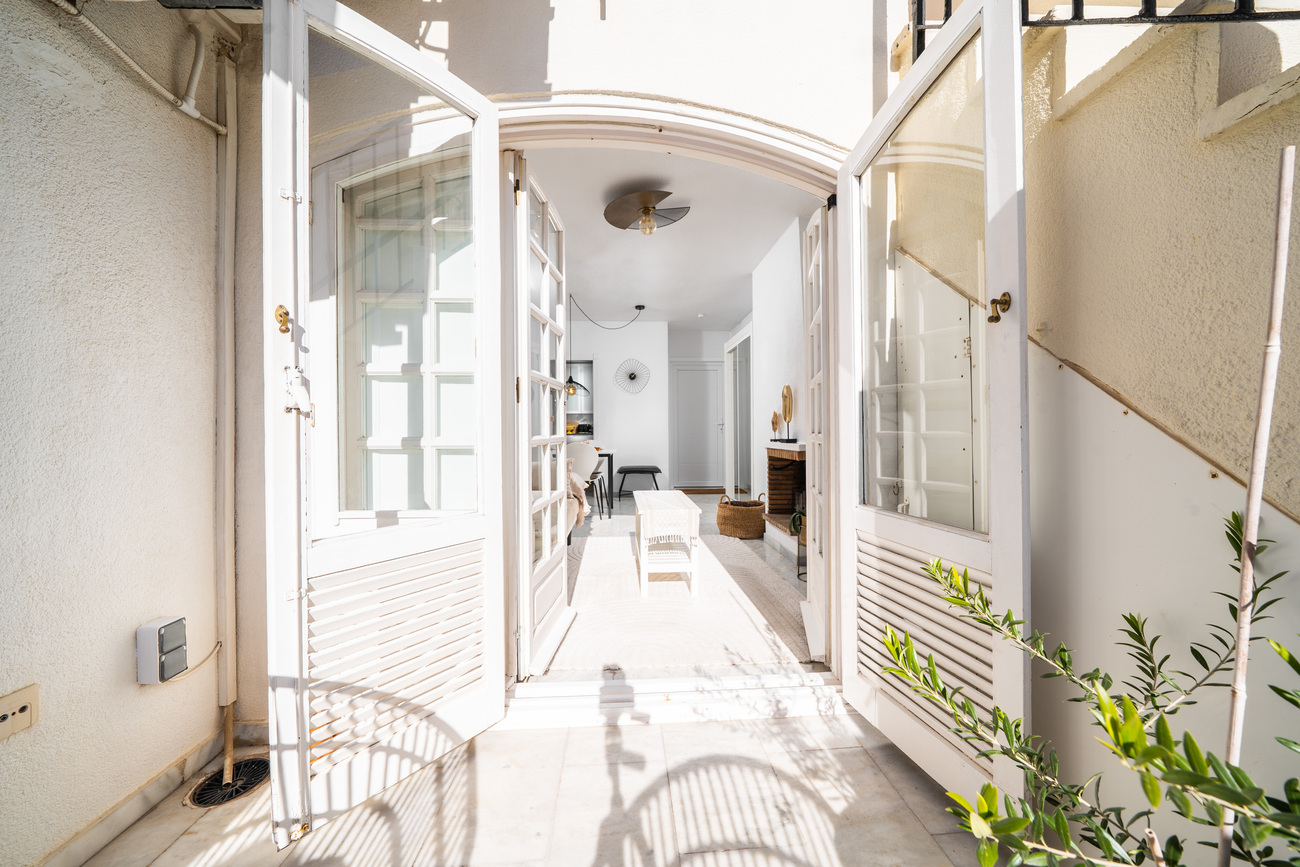 Terrace in apartment for sale in Torrevieja