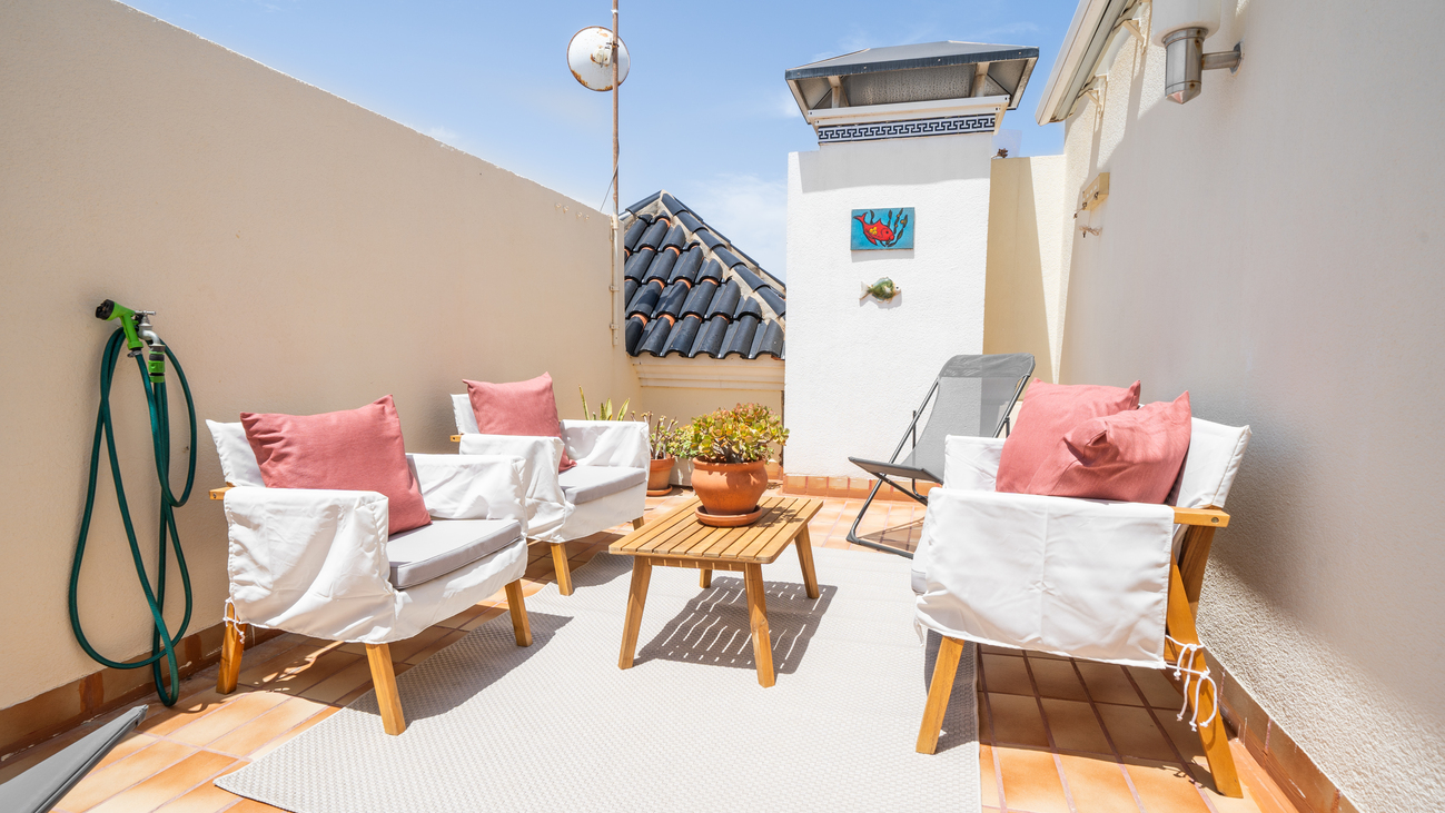 Terrace in apartment for sale in Torrevieja