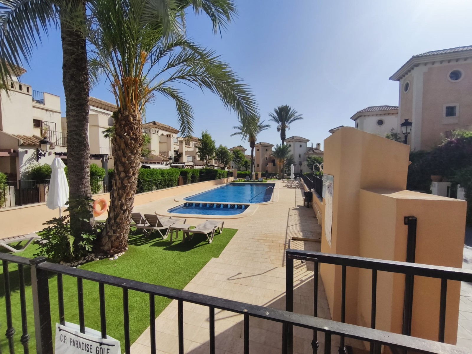 Garden in bungalow for sale in La Finca Golf Resort