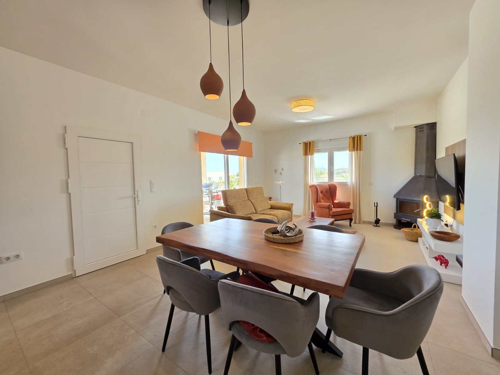 Living room in villa for sale in Pinoso