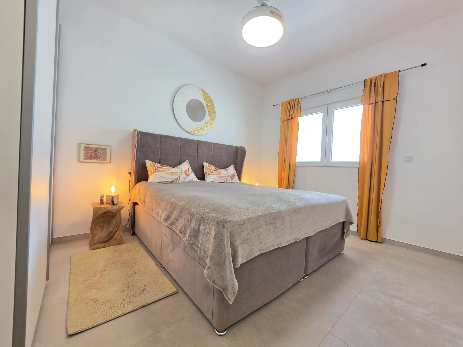 Pool area in villa for sale in Pinoso