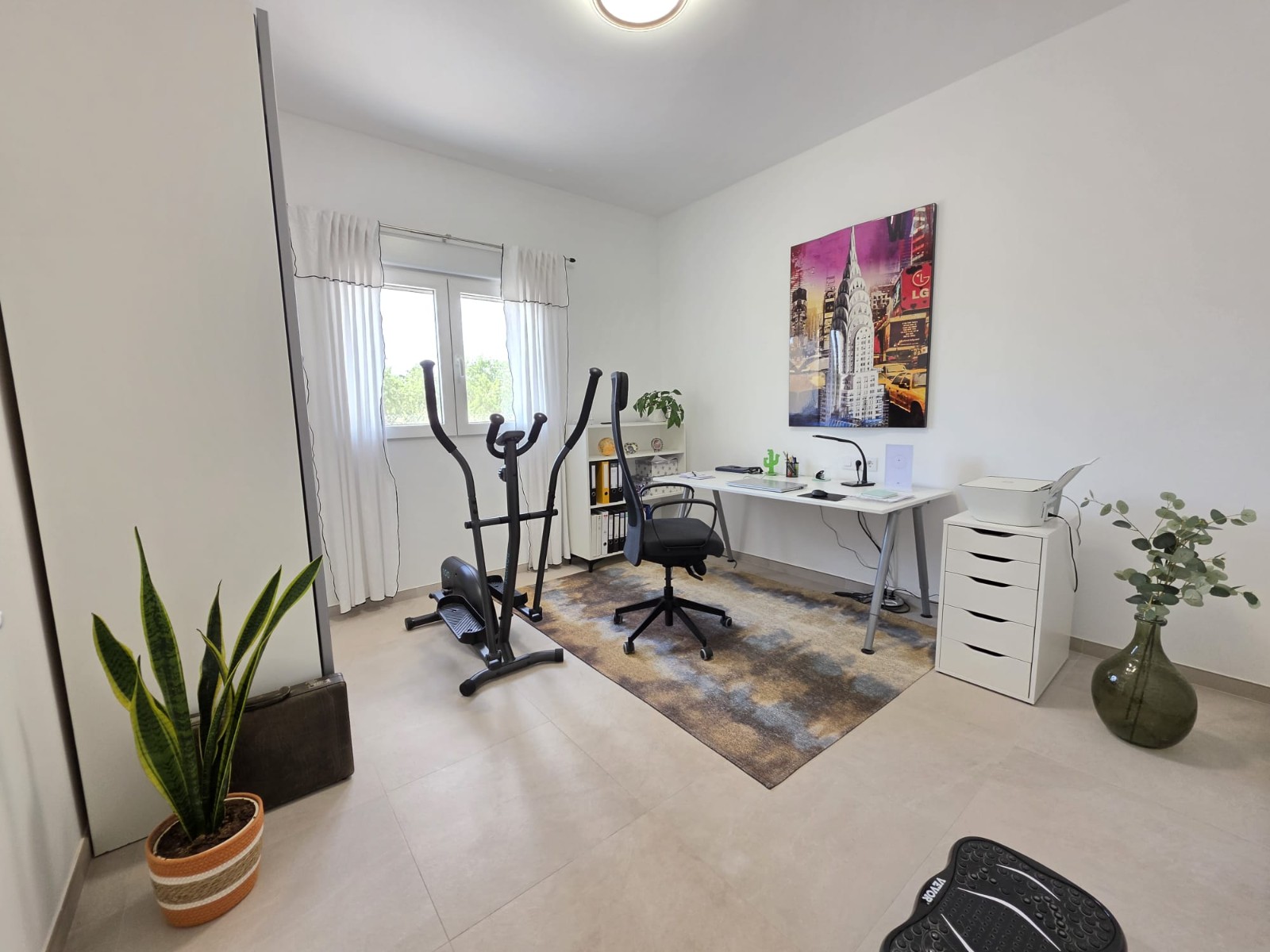 Bedroom in villa for sale in Pinoso
