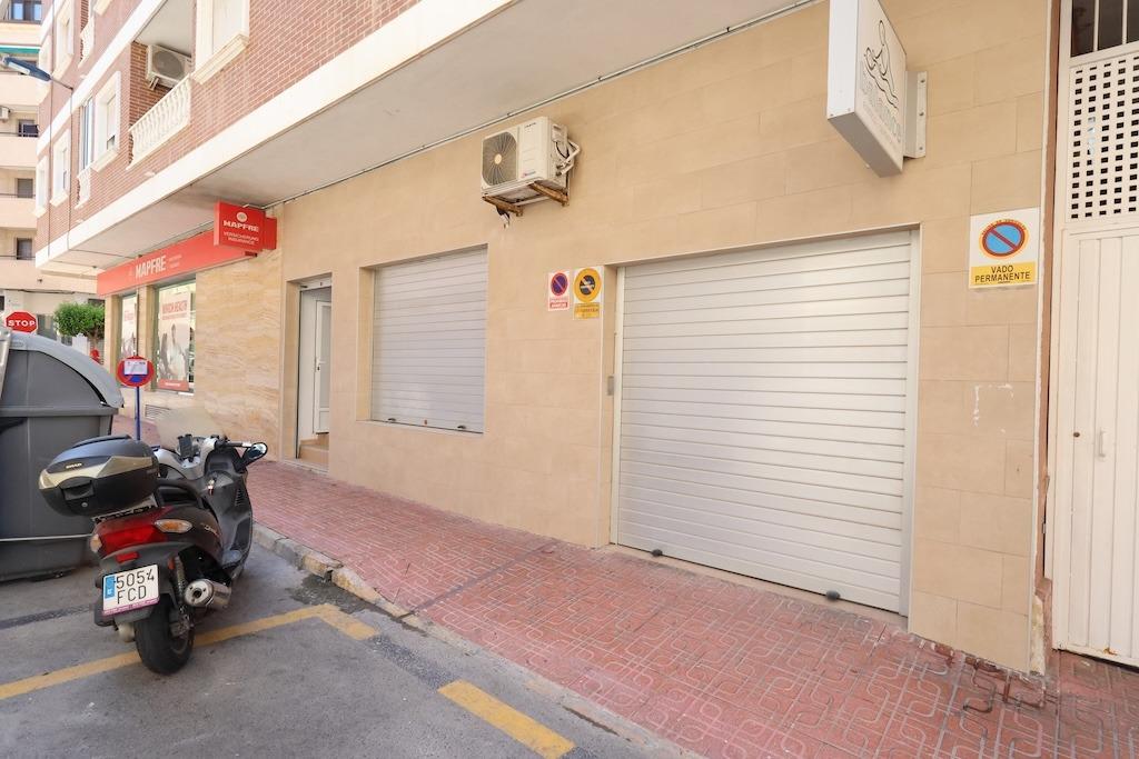 Dining area in commercial for sale in Torrevieja