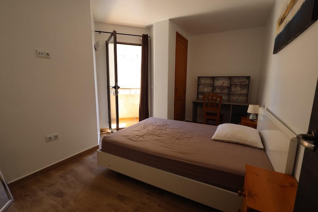 Master bedroom in apartment for sale in Torrevieja
