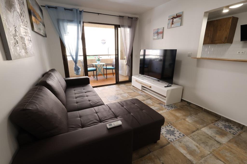 Bedroom in apartment for sale in Torrevieja