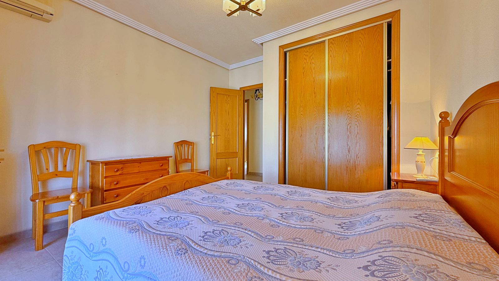 Dining area in villa for sale in Orihuela