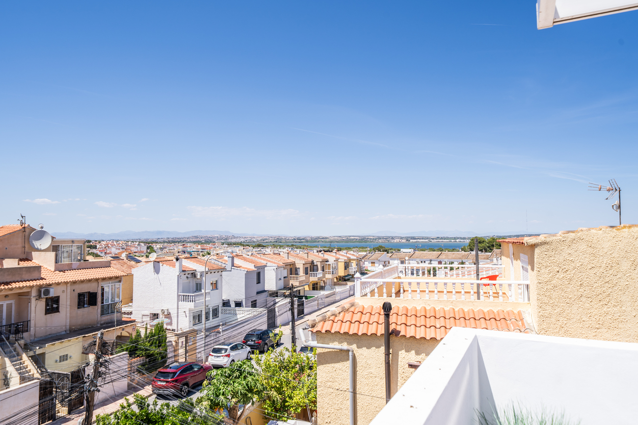 Bathroom in apartment for sale in Torrevieja