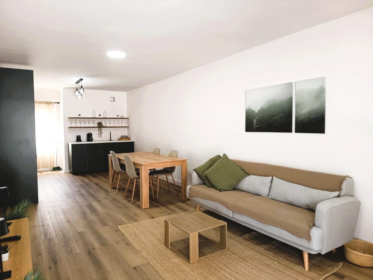 Dining area in bungalow for sale in Orihuela Costa