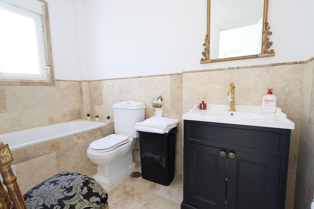 Bedroom in villa for sale in Orihuela Costa