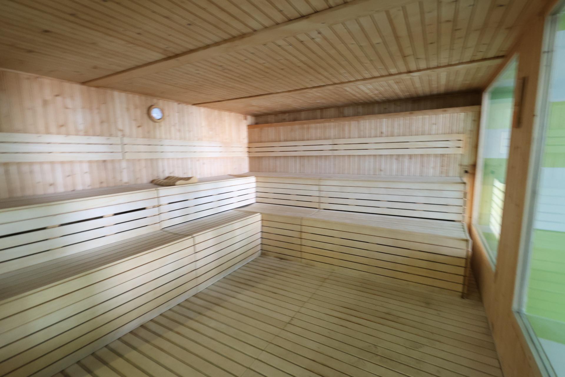 Bedroom in apartment for sale in Orihuela Costa