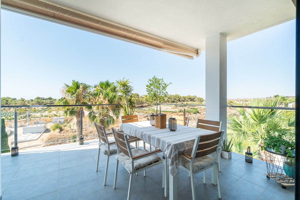 Kitchen in penthouse for sale in Villamartin