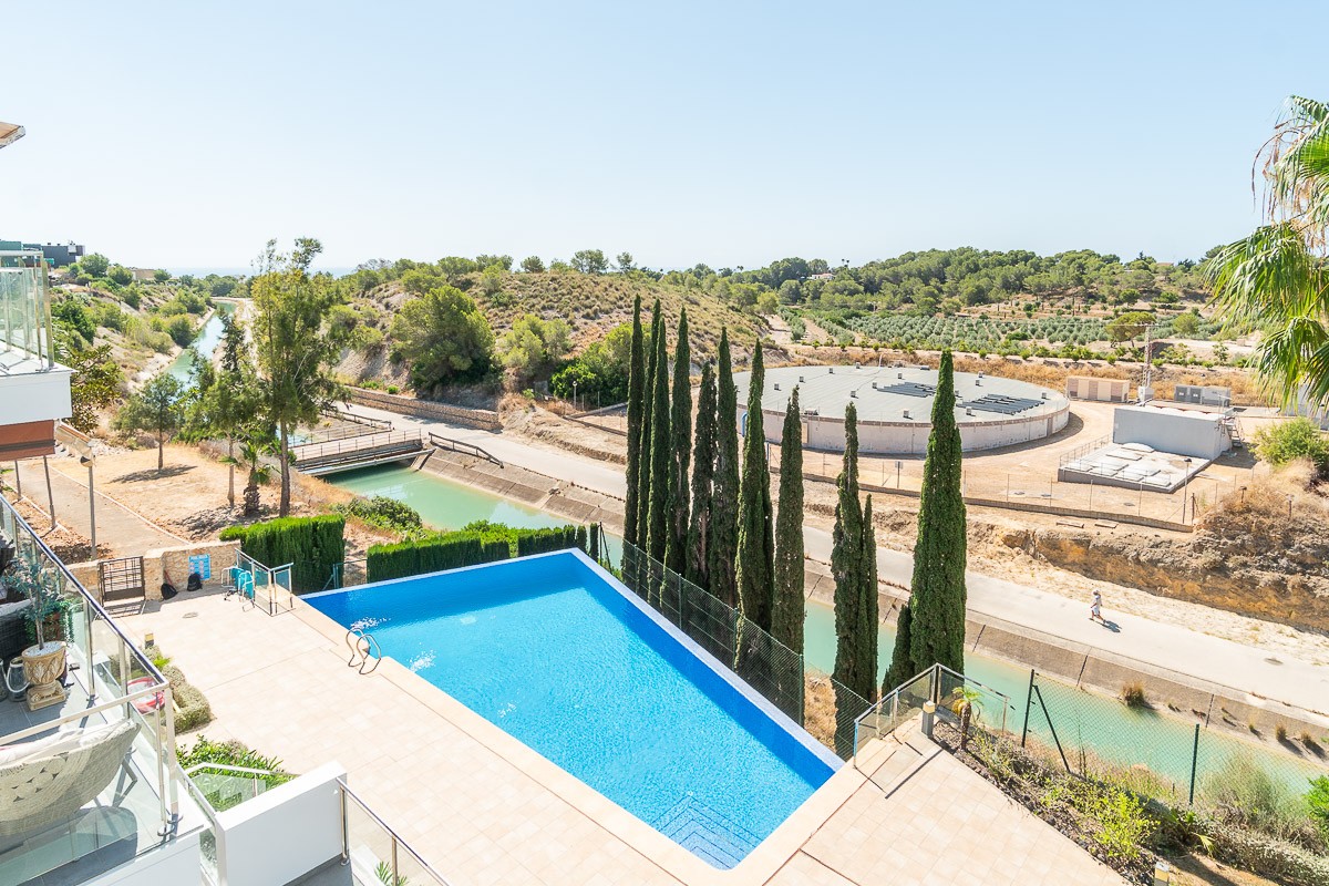 Pool area in penthouse for sale in Villamartin