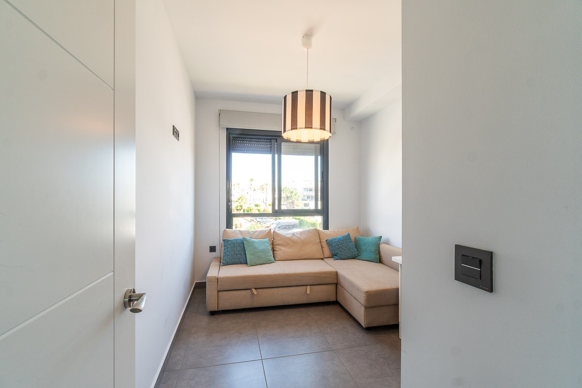 Garden in penthouse for sale in Villamartin