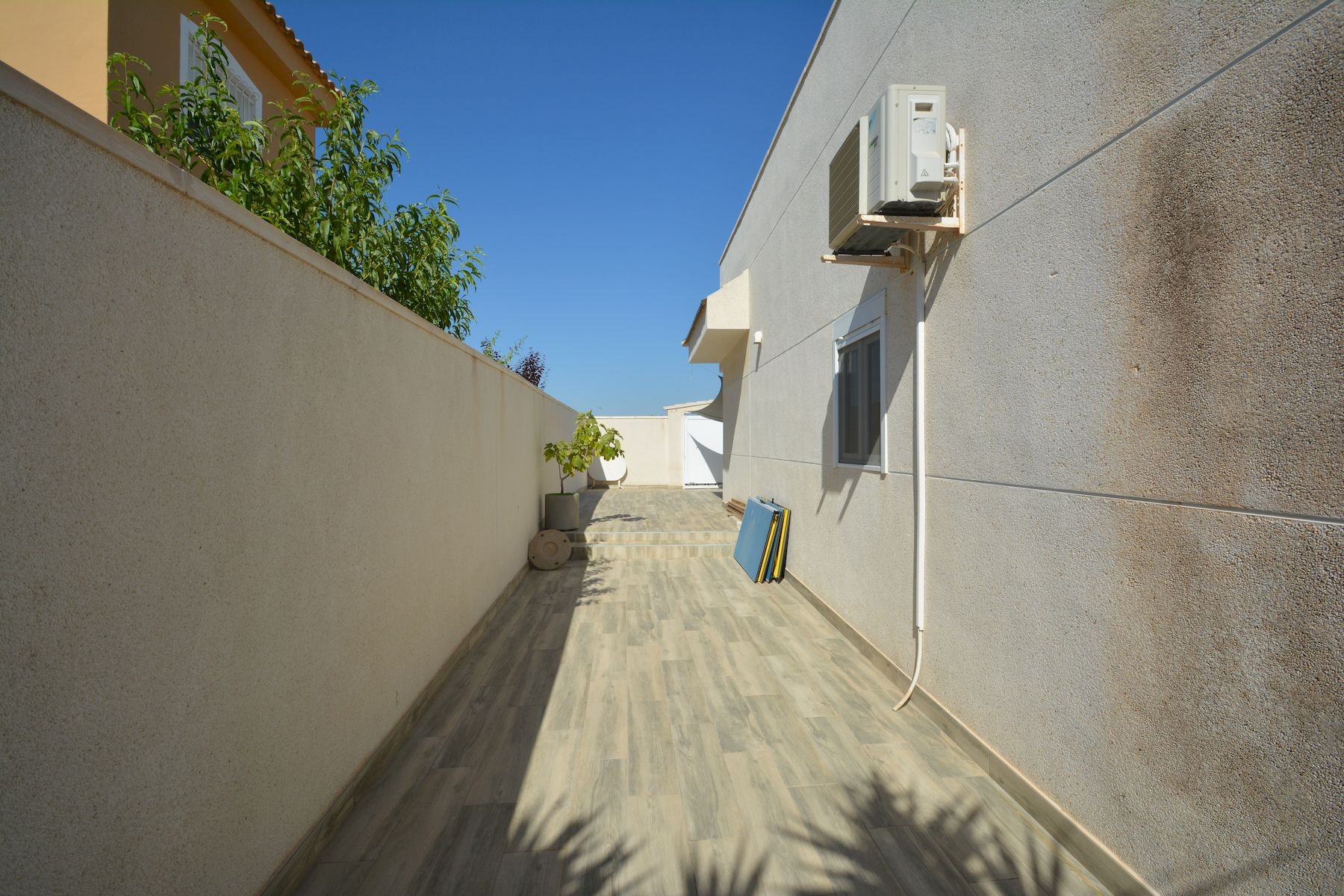 Terrace in villa for sale in Ciudad Quesada