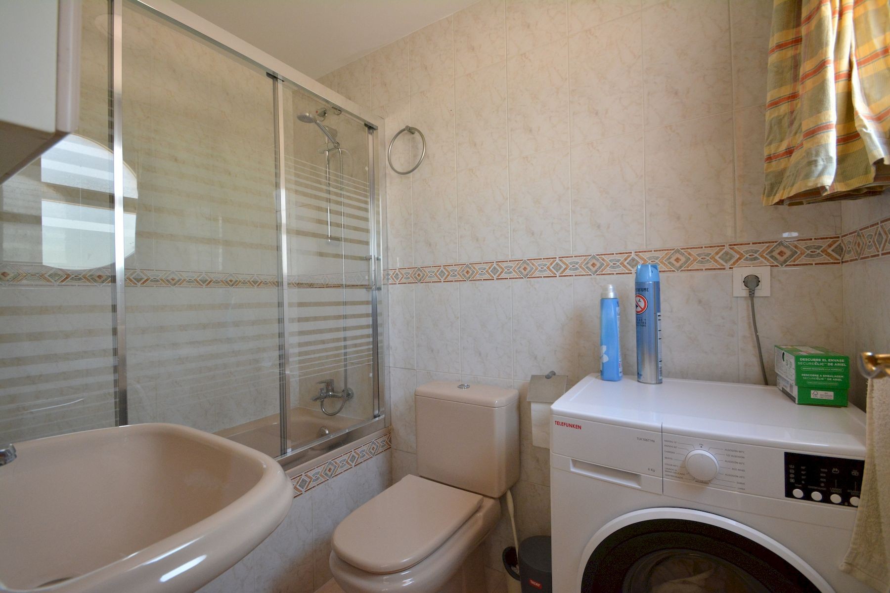 Kitchen in apartment for sale in Guardamar del Segura
