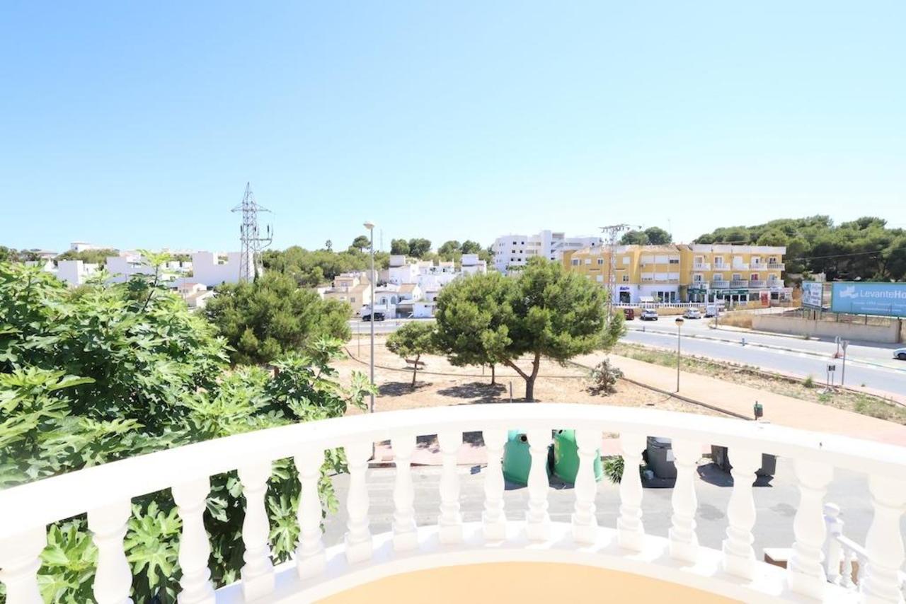 Bathroom in villa for sale in Orihuela Costa