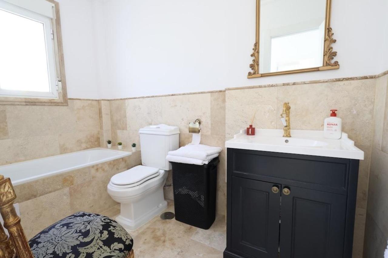 Bedroom in villa for sale in Orihuela Costa
